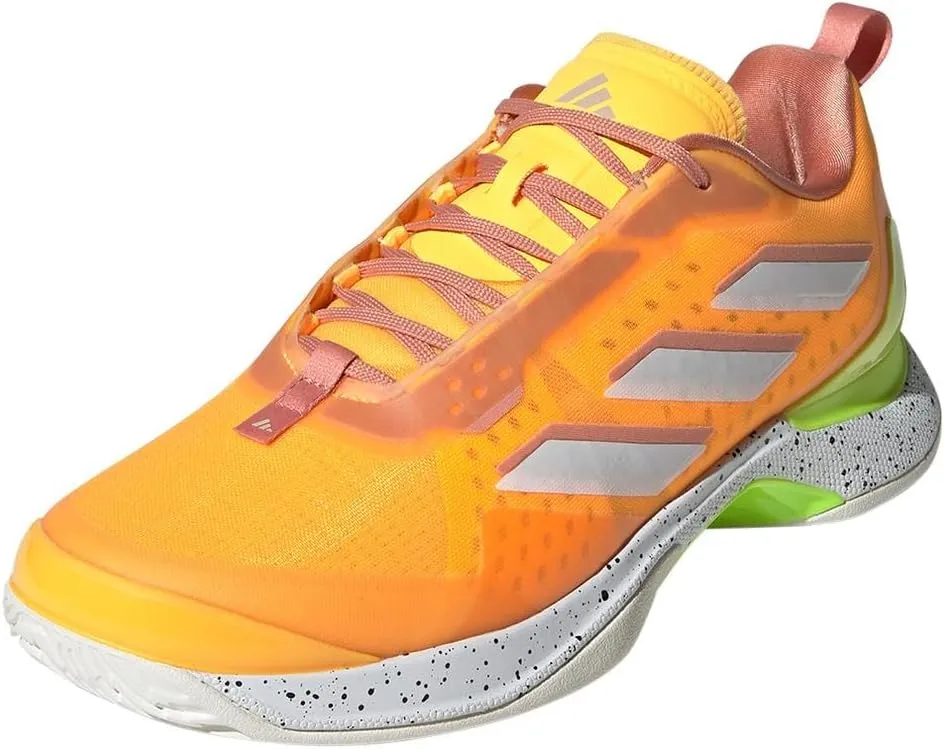 adidas Women's Avacourt Tennis Shoe