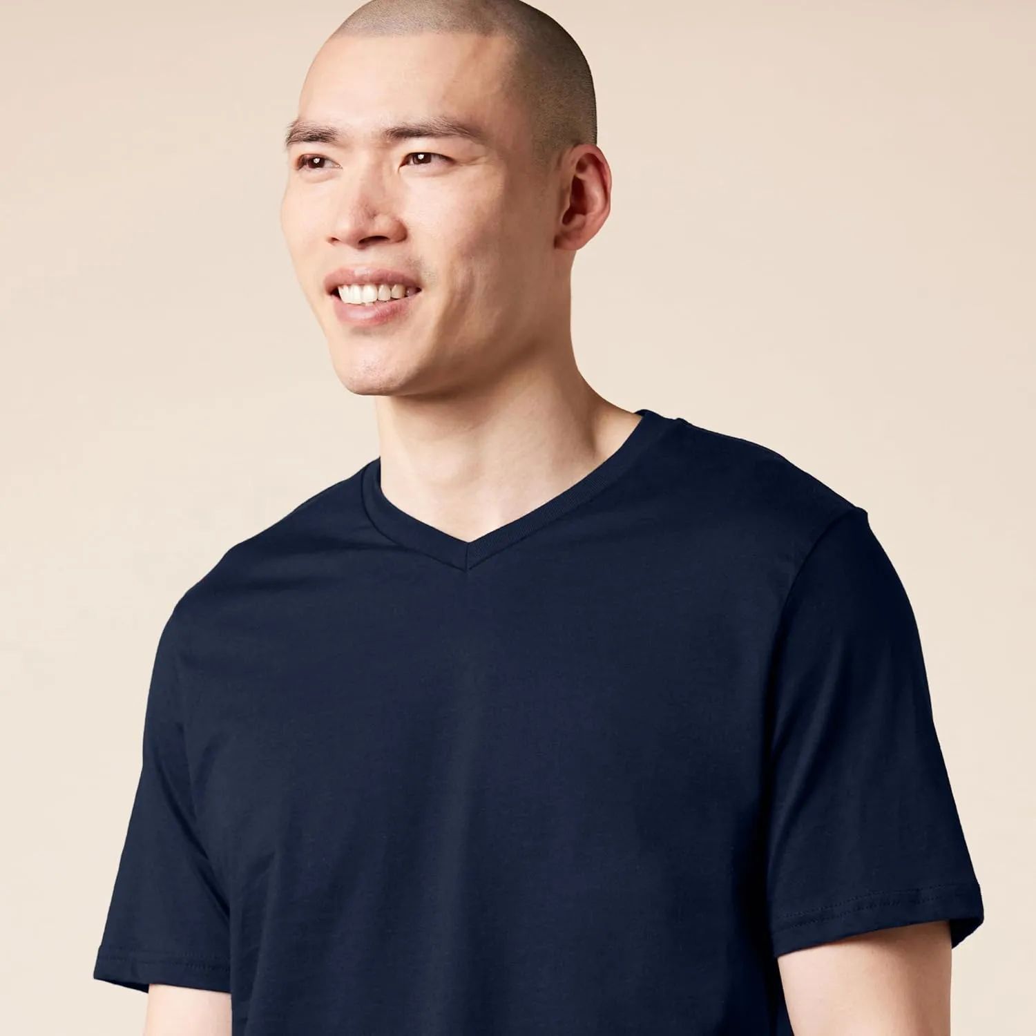 Amazon Essentials Men's T-Shirt Regular-Fit Short-Sleeve V-Neck (Available in Big & Tall), Pack of 2