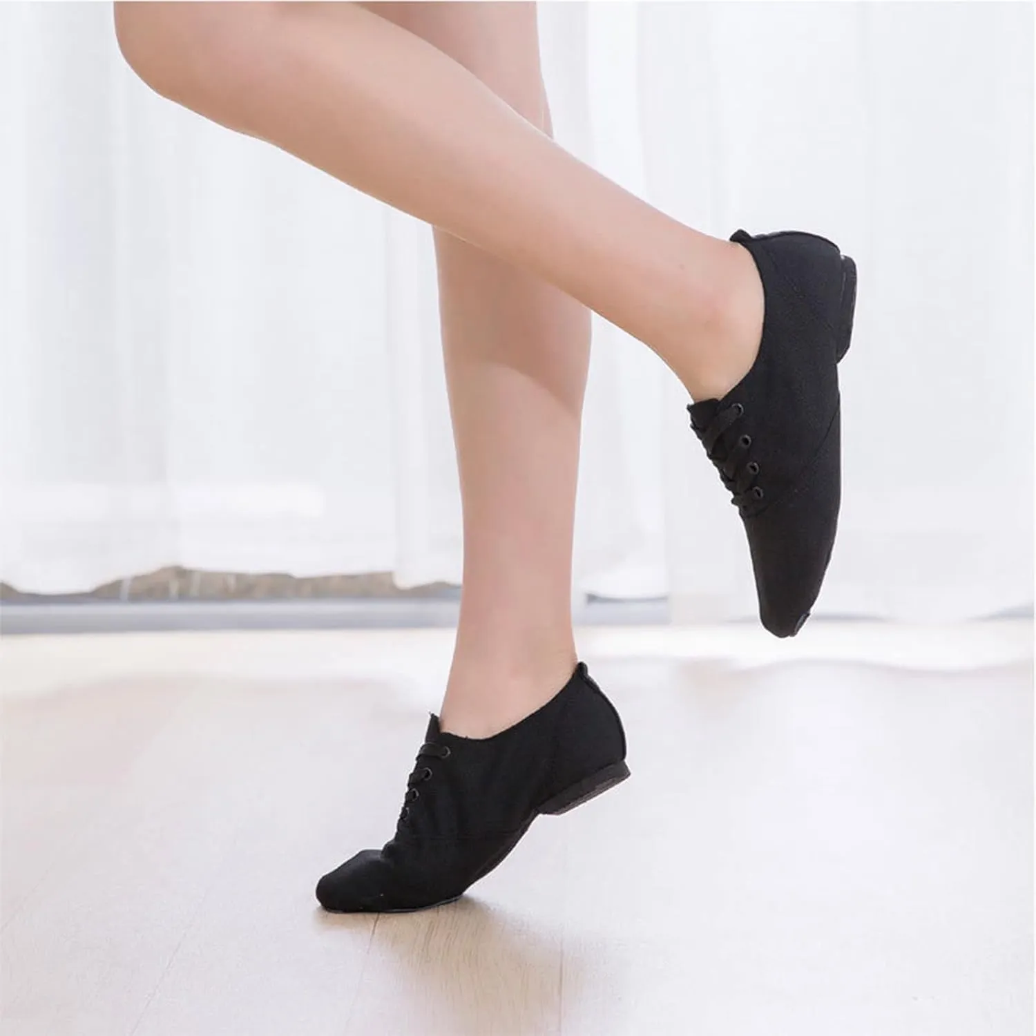 Big Girls Ballet Shoes High Top Lace up Performance Indoor Yoga Dance Shoes Girls Stretch Split Sole Canvas Shoes