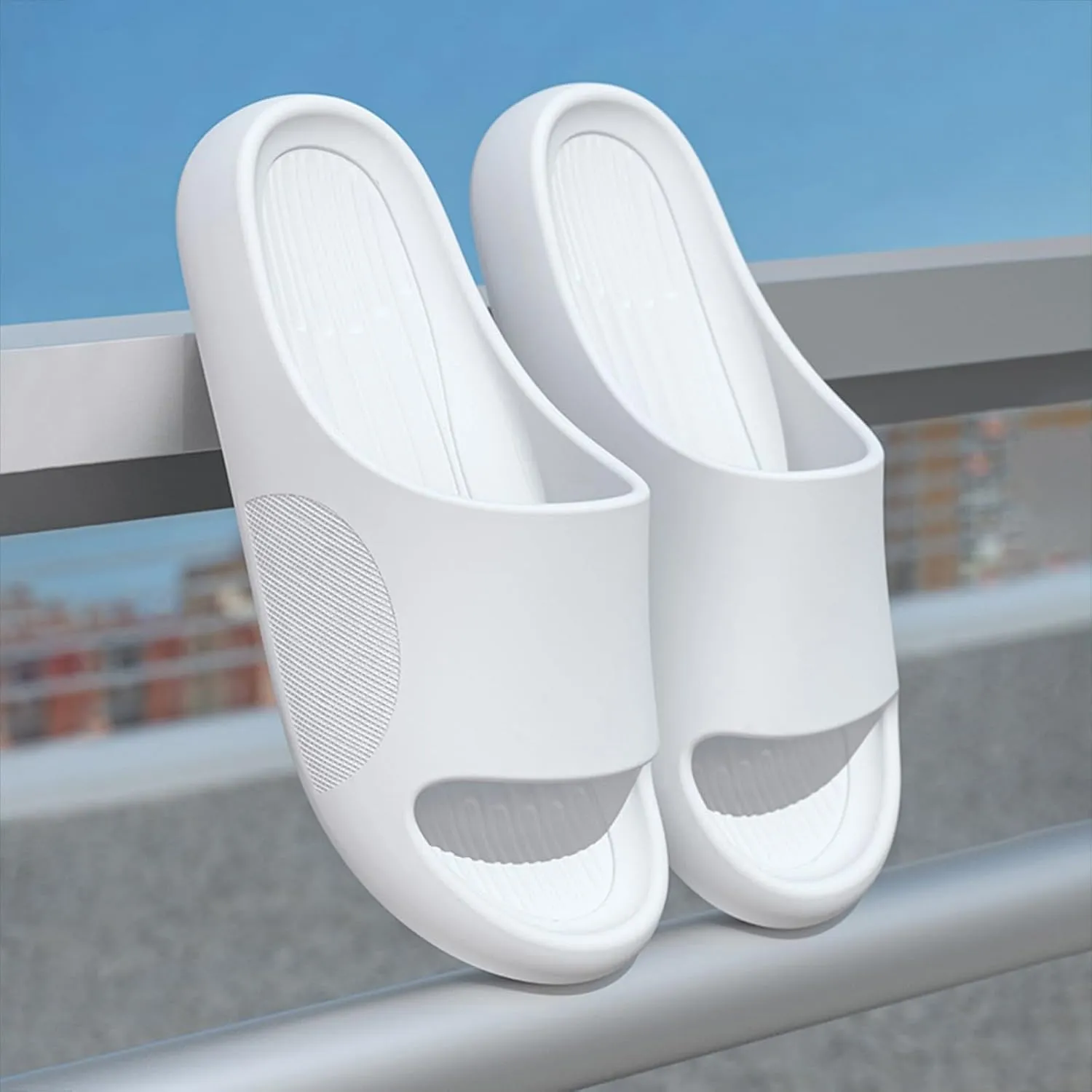 Cloud Slides Mens Bath Slippers Women and Men Shower Shoes Pillow Slippers Water Shoe Dry Quickly Open Toe