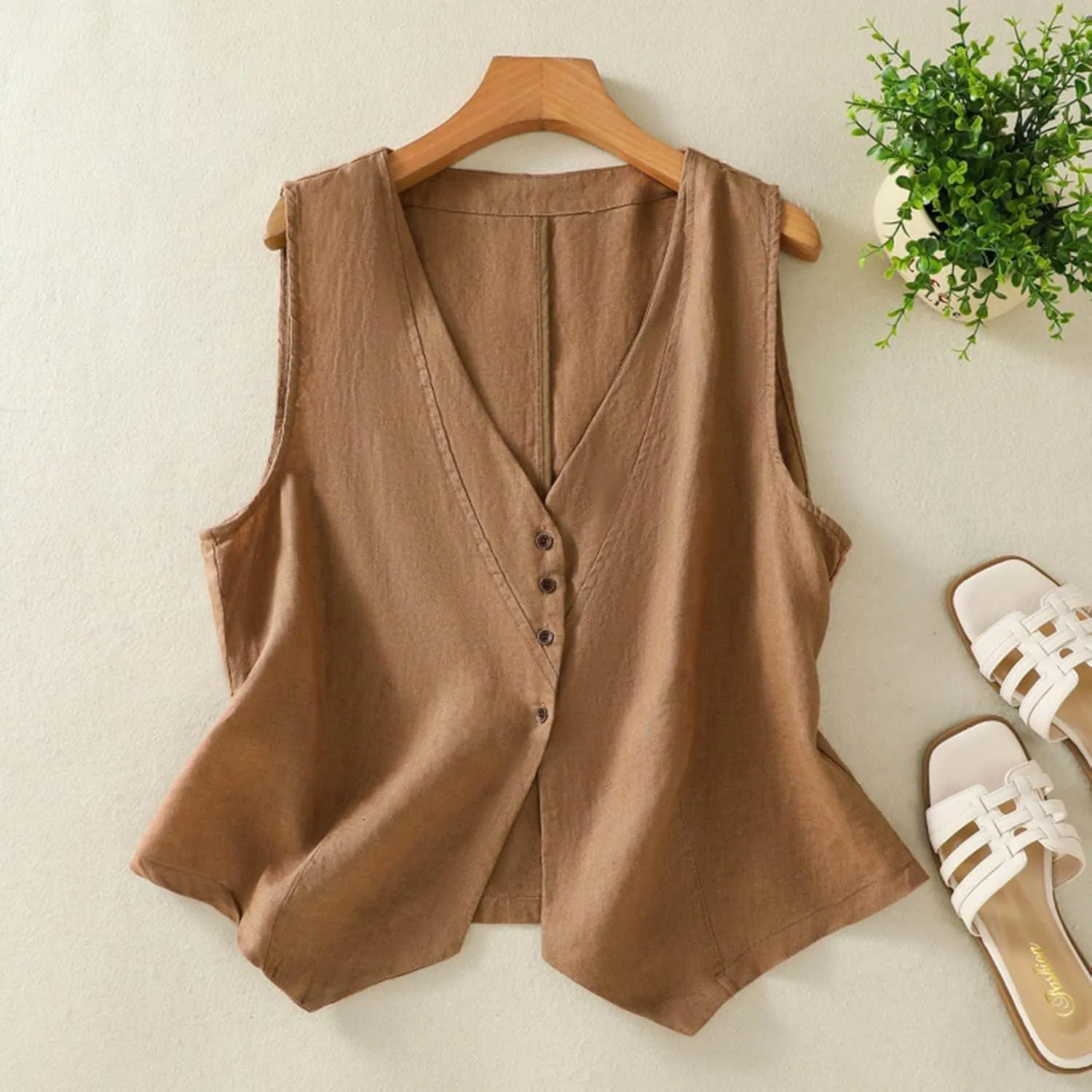 Cotton Linen Vest for Women Sleeveless Button Down Coats Casual Lightweight V Neck Retro 2024 Fall Jackets Pockets