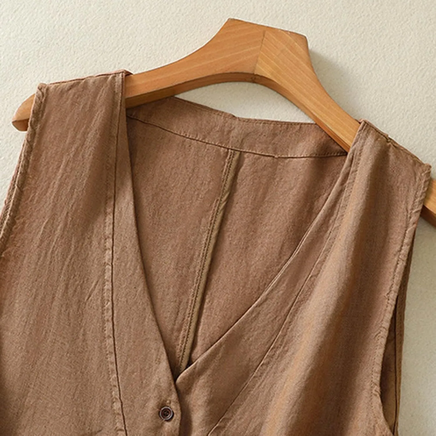 Cotton Linen Vest for Women Sleeveless Button Down Coats Casual Lightweight V Neck Retro 2024 Fall Jackets Pockets