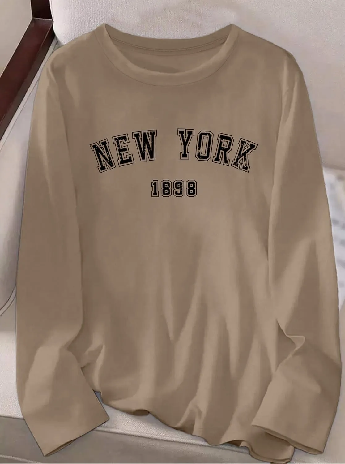 Hilinker Women's Long Sleeve Tops Graphic Tee Casual Loose Crew Neck T Shirts
