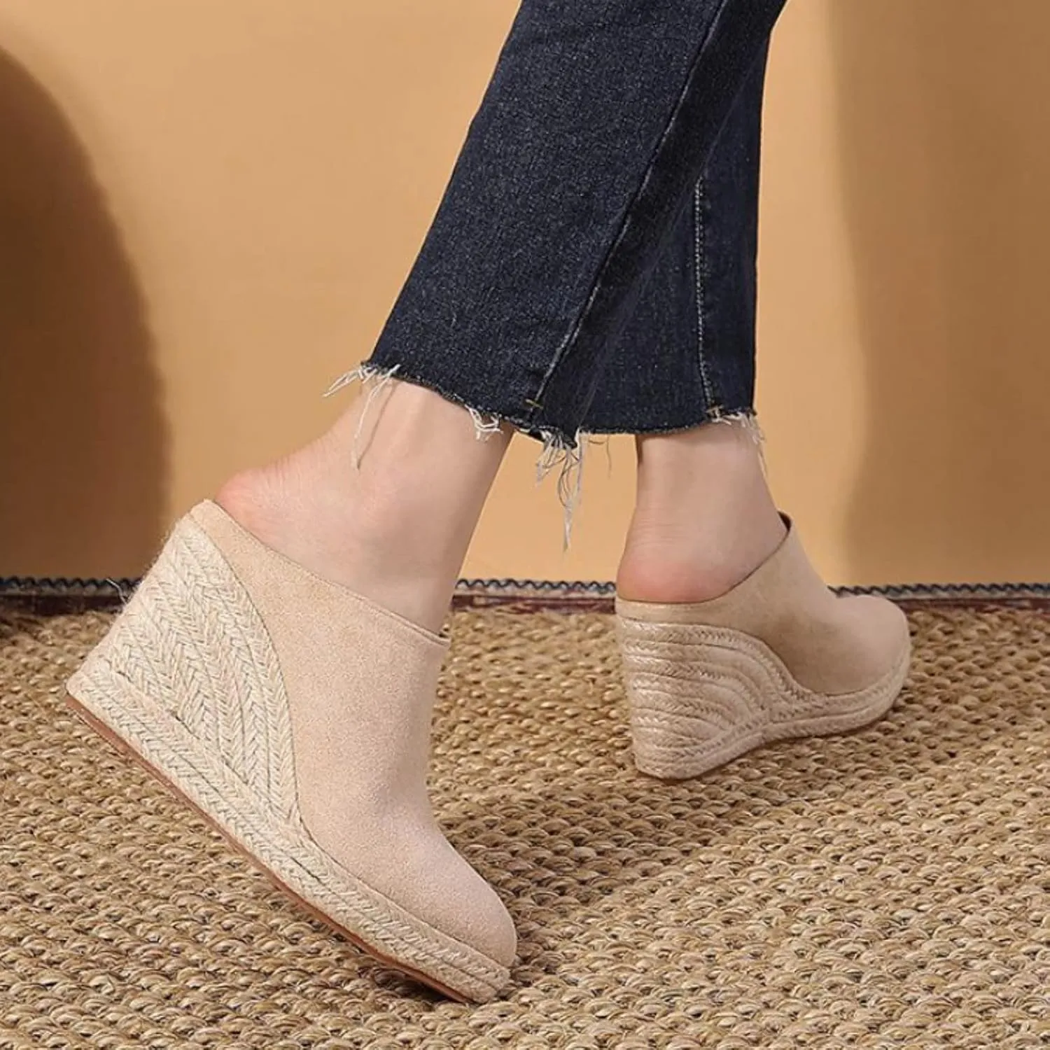 Iheeled ShoesFaux Suede Ladies Wedge Heel Women Casual Shoes Pointed Toe Platform Womens Comfort Dress Sandals