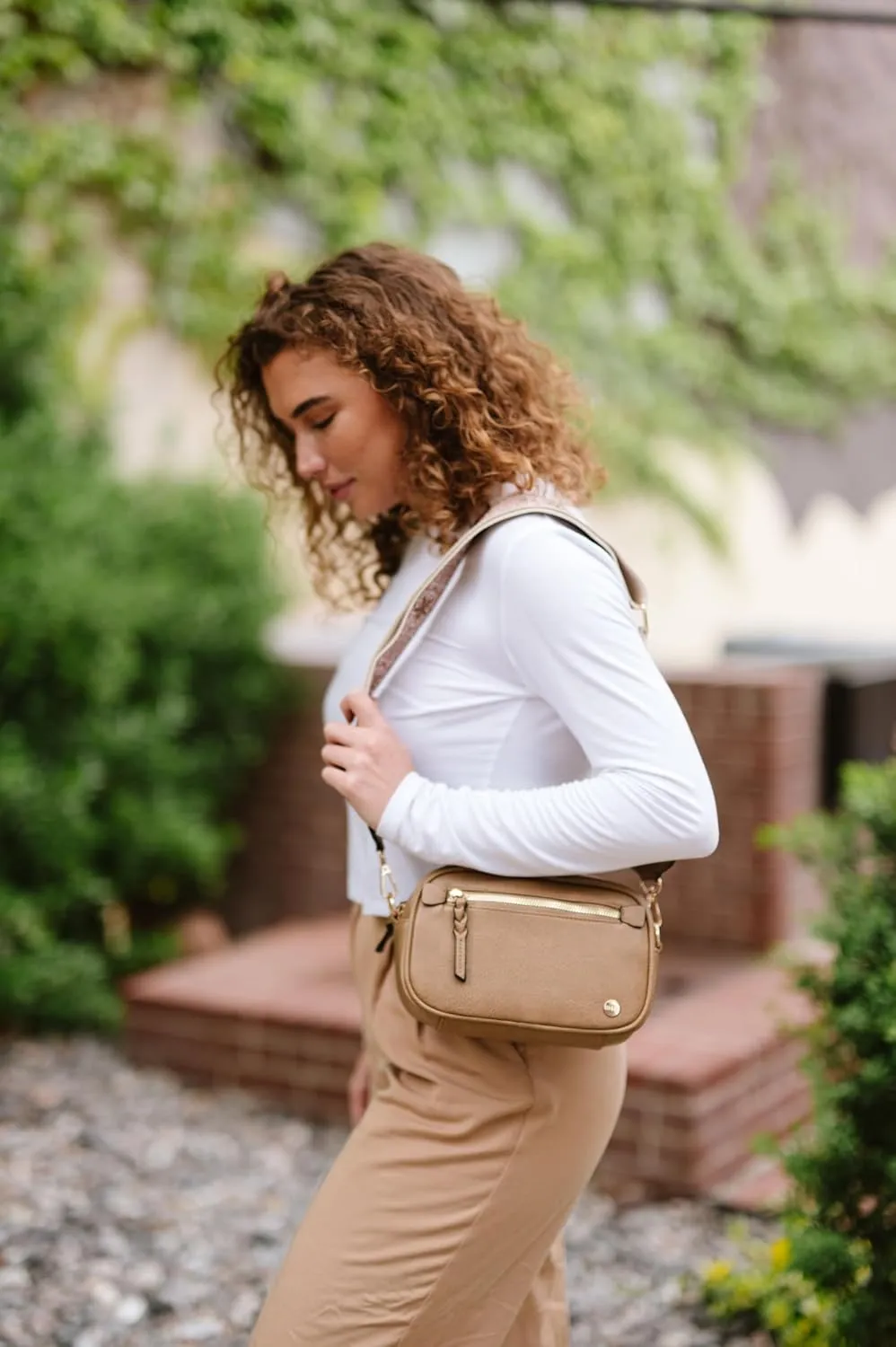 Modern Chic Crossbody Bags for Women - Gentry Crossbody Purse, Boho Vegan Leather Purse with Adjustable Strap