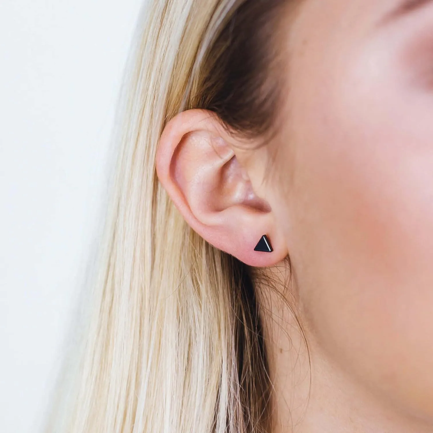 Solid (5mm) Triangle Onyx Studs, 14K Gold Black Onyx Gemstone (0.20ct) Stud Earring, Unisex geometric triangular studs, Fashion Jewelry, Gift For Her