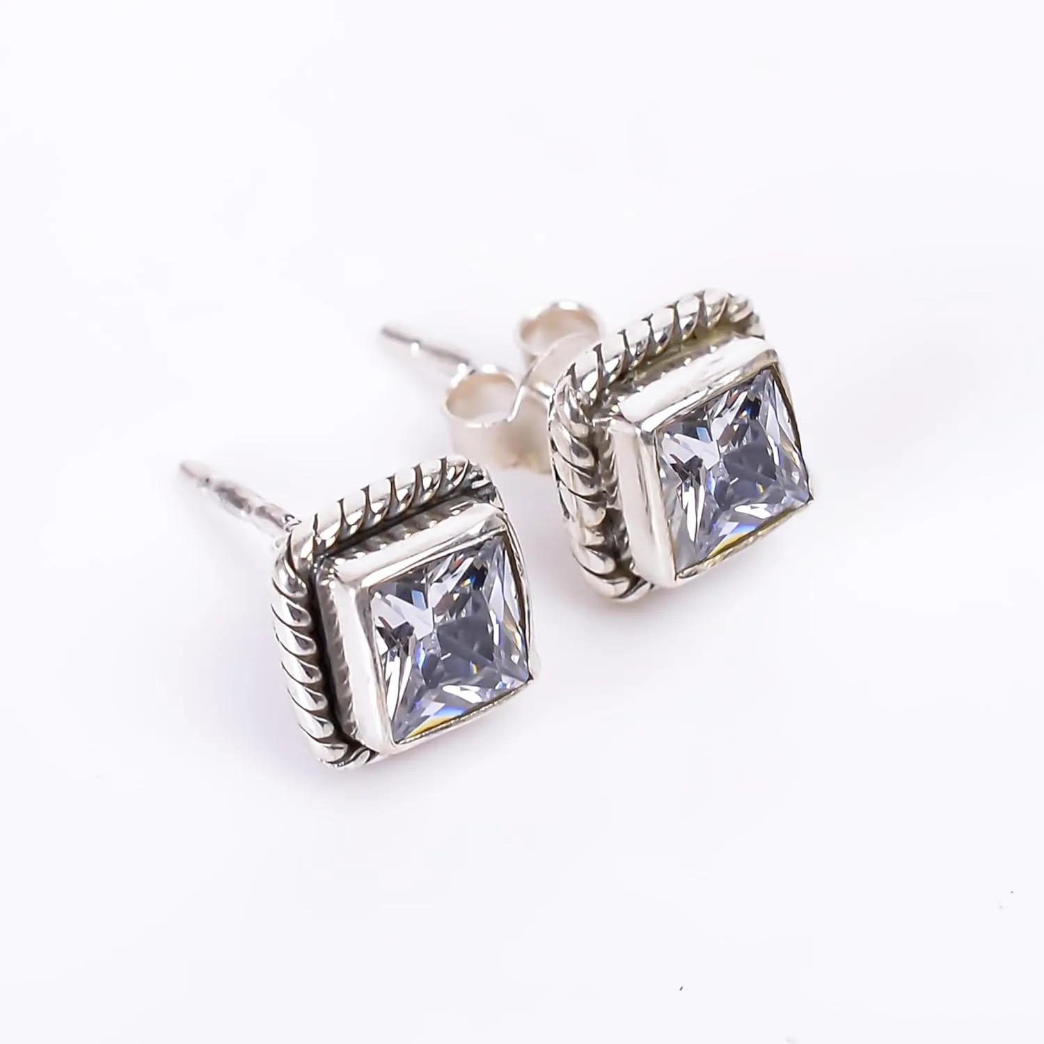 Studs earrings in 925 Sterling Silver, Girl Minimal Stud Jewellery for Office & Everyday Use, Unique Fine Stone Jewelry Gifts for Women - Girls