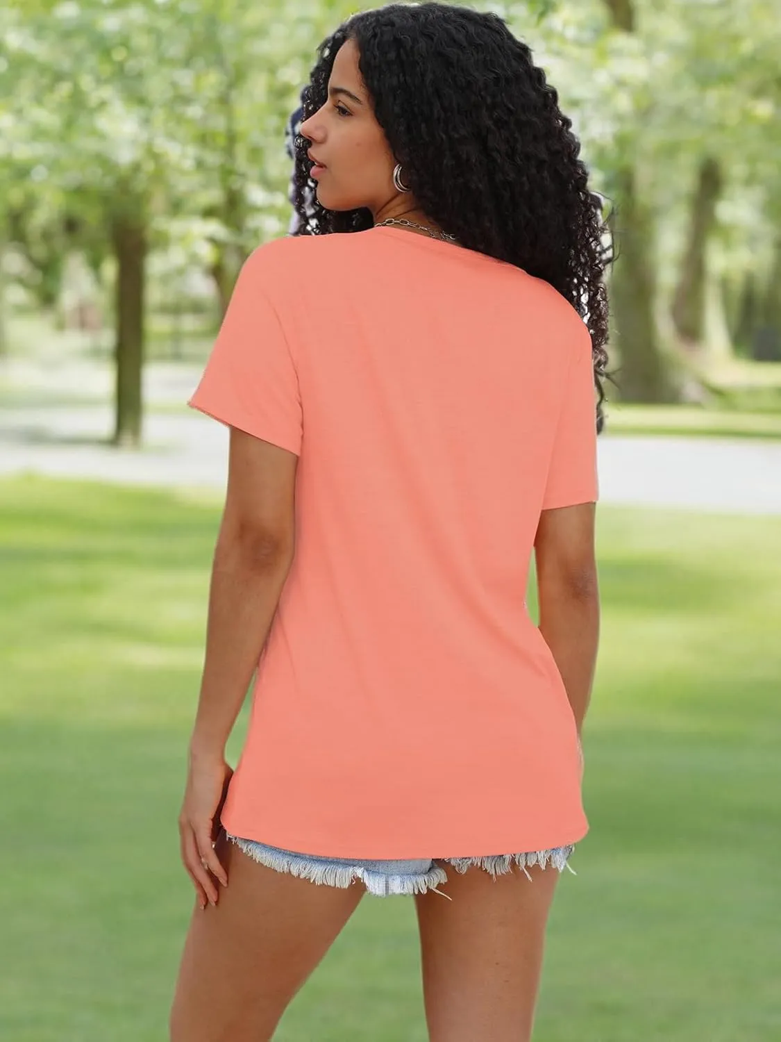 WIHOLL Summer Tops for Women Scoop Neck Basic Tees Short Sleeve Casual T-Shirts Loose Fit