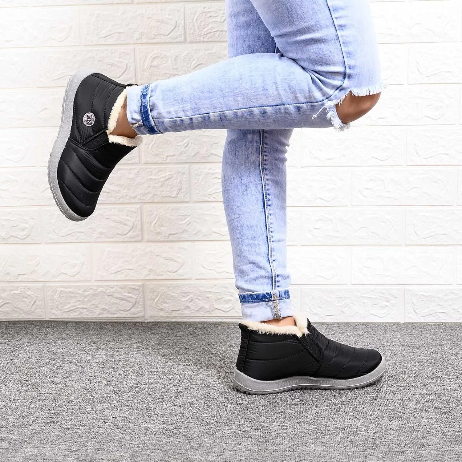 Winter Snow Boots for Women Plush Lined Warm Ankle Booties Outdoor Anti-Slip Waterproof Comfortable Short Boot