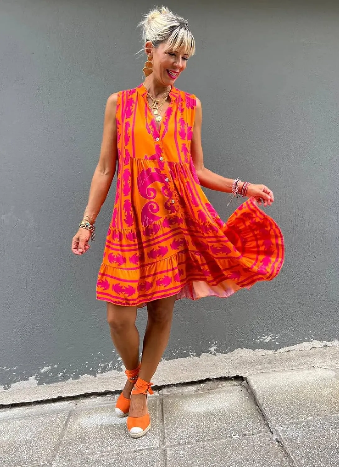 Women Casual Loose Sundress Sleeveless Pleated Beach Shirt Dress Print Mini Dress Travel Vacation 2025 Summer Outfits