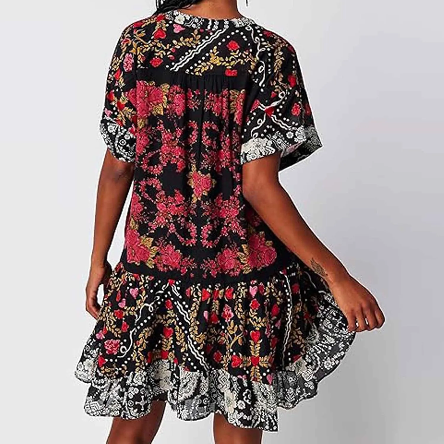 Womens Summer Bohemian Ruffles Mini Dresses Loose Short Sleeve V Neck Cute Printed Swing Baech Vacation Dress with Pockets